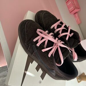 Travis Scott Kids Black Suede Sneakers with Pink Laces